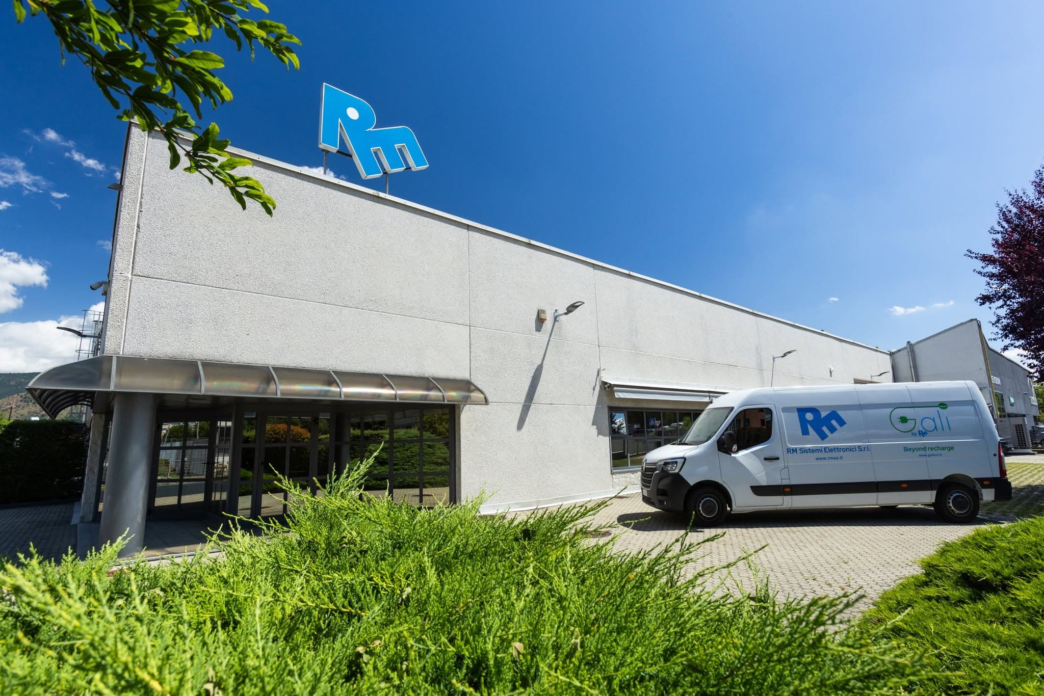 RM Sistemi Elettronici headquarters in Avigliana, with the GALI by RM van parked at the entrance